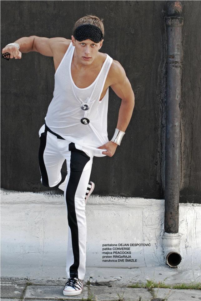 430582_10150595425443693_1977438547_n