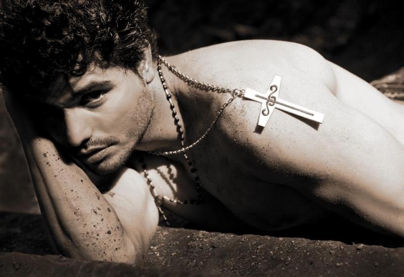 603333_3777531129364_1938483574_n