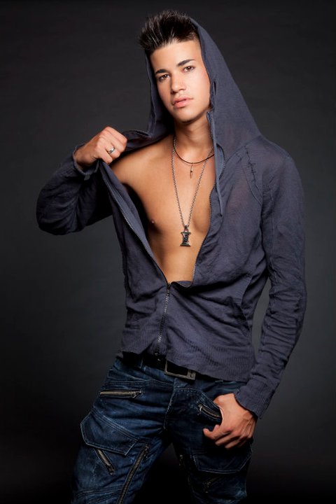 180400_10150109557948493_690083492_6257716_4774775_n