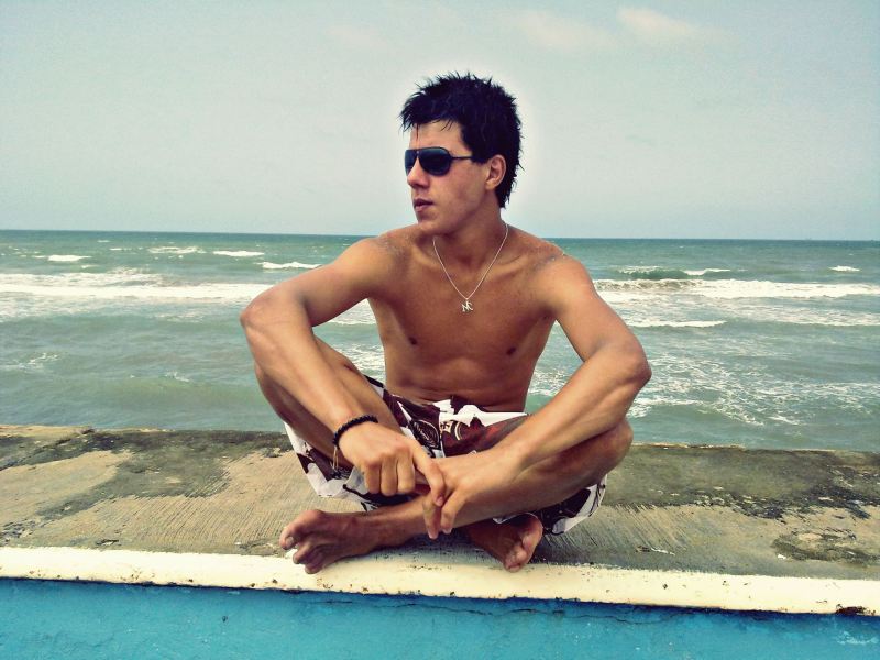 278125_10150972094076158_1445778391_o