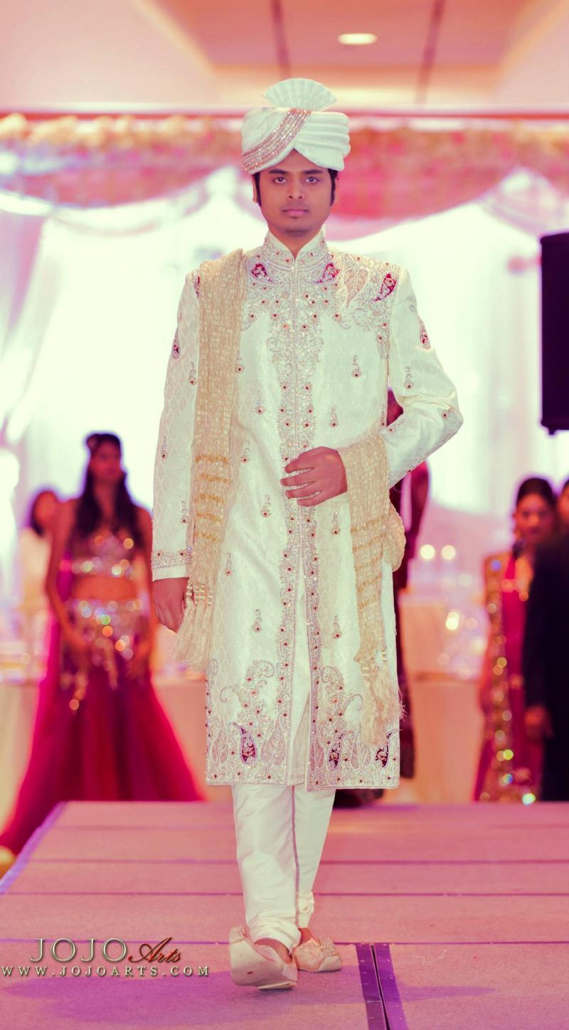 617157_439987642726550_1924174816_o