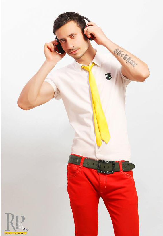 581934_517710081601543_2004312884_n