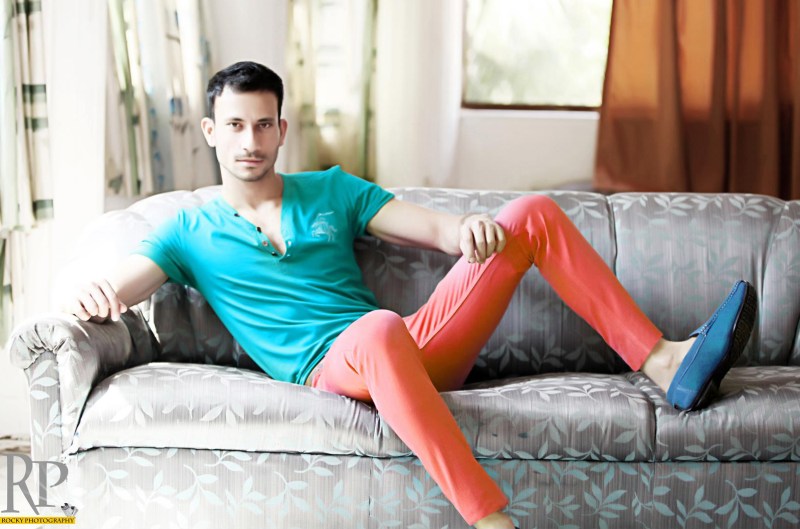 902937_517707648268453_278776801_o