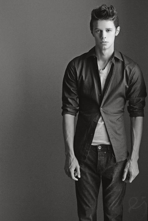 jordan-farris-by-photographer-ethan-james-08