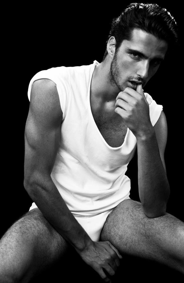 207418_10151468156539777_434428591_n