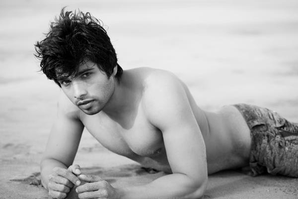 527025_546968405342852_1781956556_n