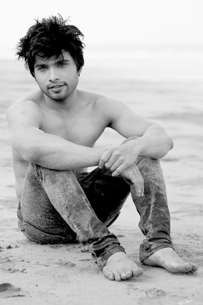 57992_546968395342853_1889652835_n