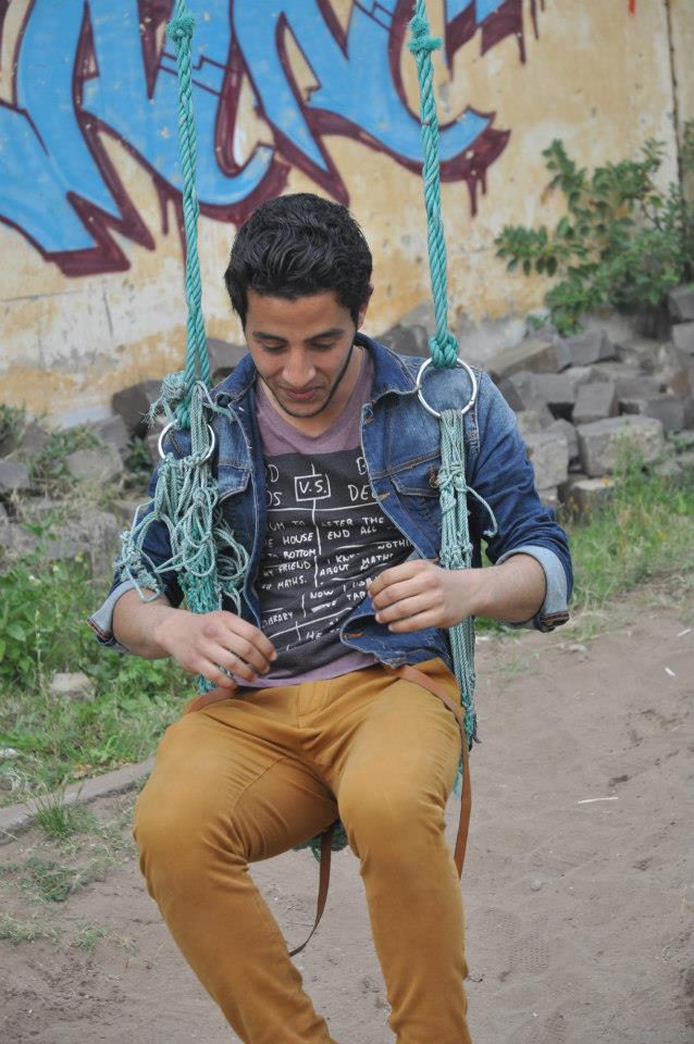 215806_590723147606123_594211906_n