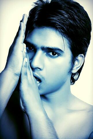 975184_569410059748975_973995813_n