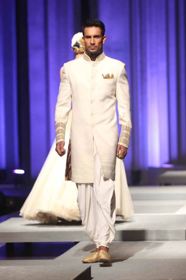 1455099_642152302508603_1598437096_n