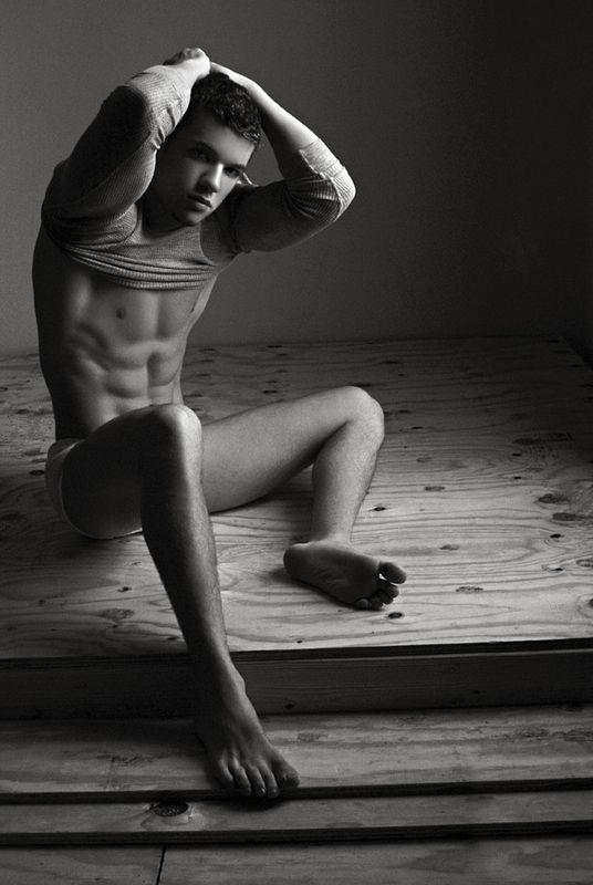 529597_336663323083297_1288155275_n