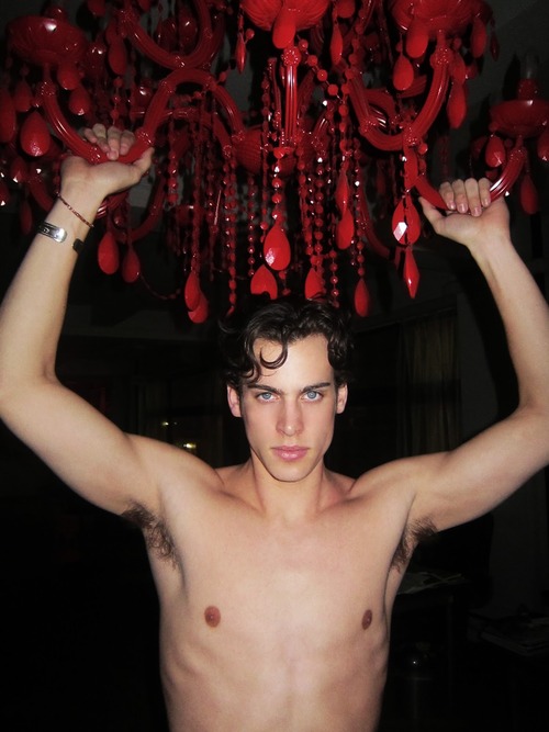 tumblr_mggzvfWymD1ry5nh2o1_500