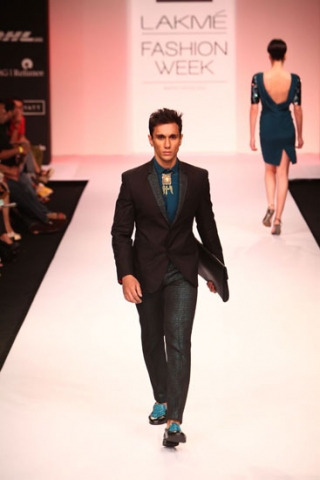 LFWAW2013D2S3bRajatTangri037