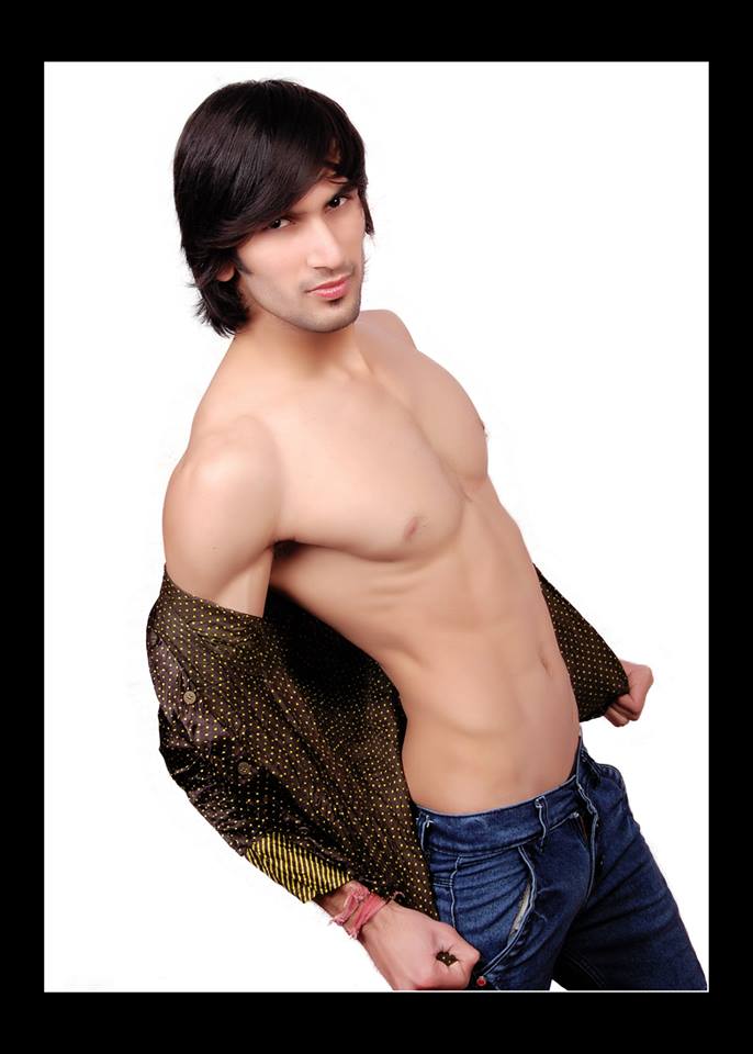 10155271_679868505408461_1154224950_n