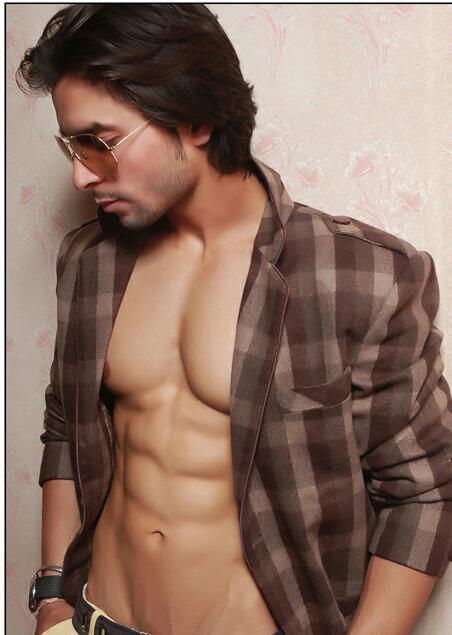 487845_438176482894236_648783272_n