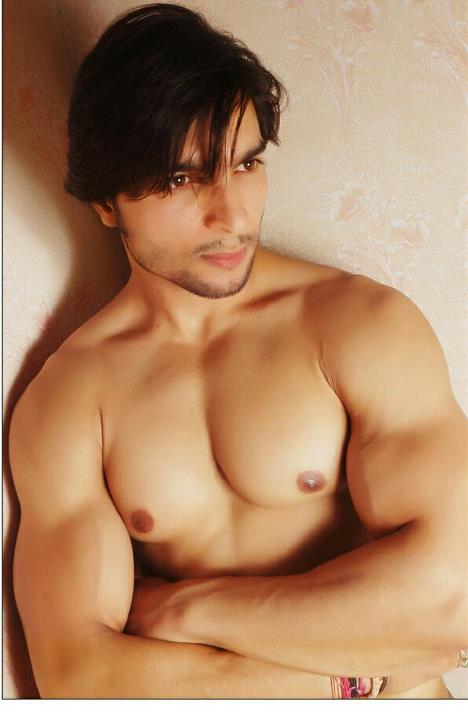 600110_442167272495157_376138569_n