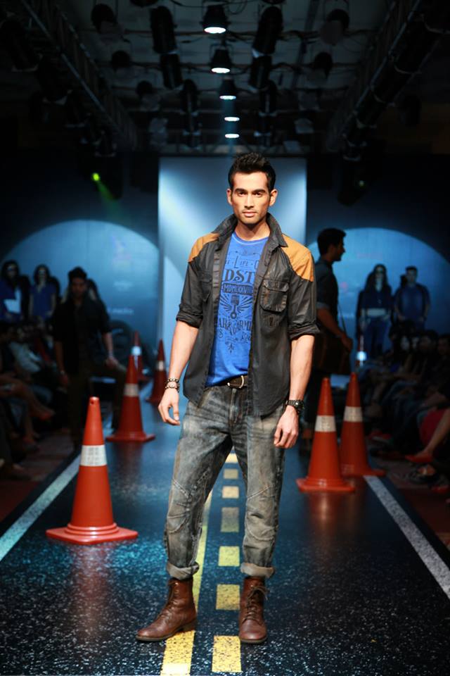 10298828_816699831707919_475987552075757934_n