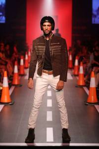 14183_10152220308020936_2613105833404568187_n