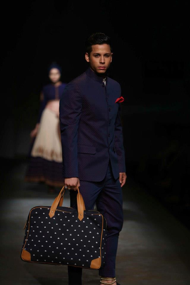 644740_10151413563957981_1118908130_n