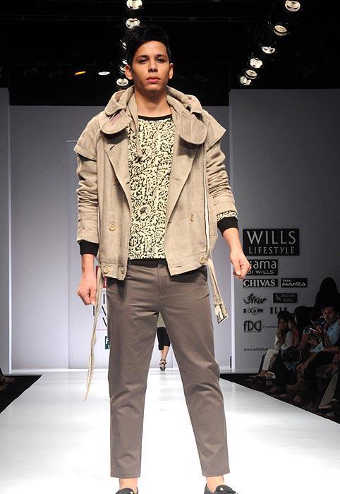 69167_10151141090522981_1158801916_n