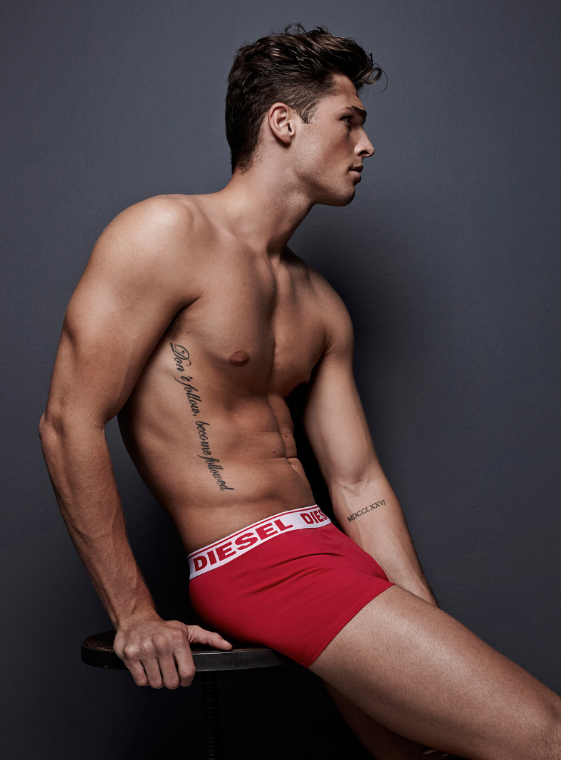 IMM_Hottie_of_the_Week_03