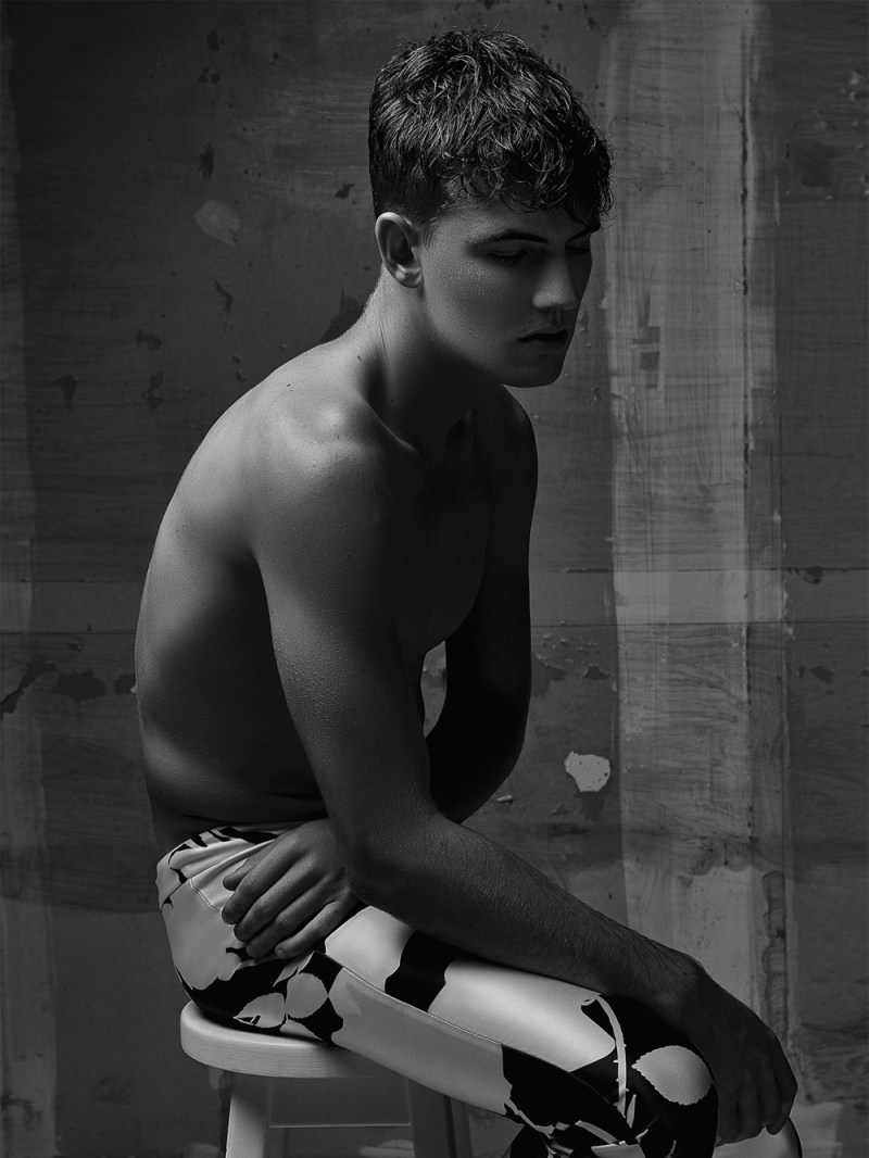 Portrait series by model Allan Lenartowicz shooting by Sergio Rezende.