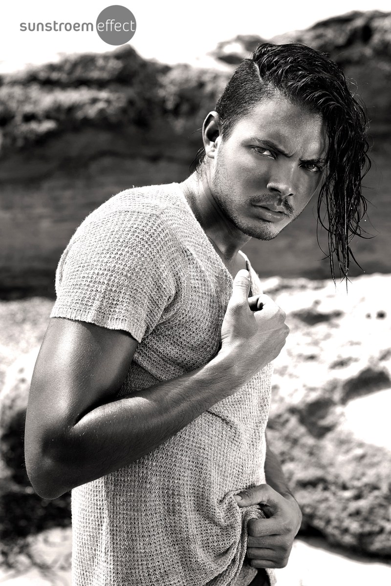 Paul_Pullover_10x15_300dpi_