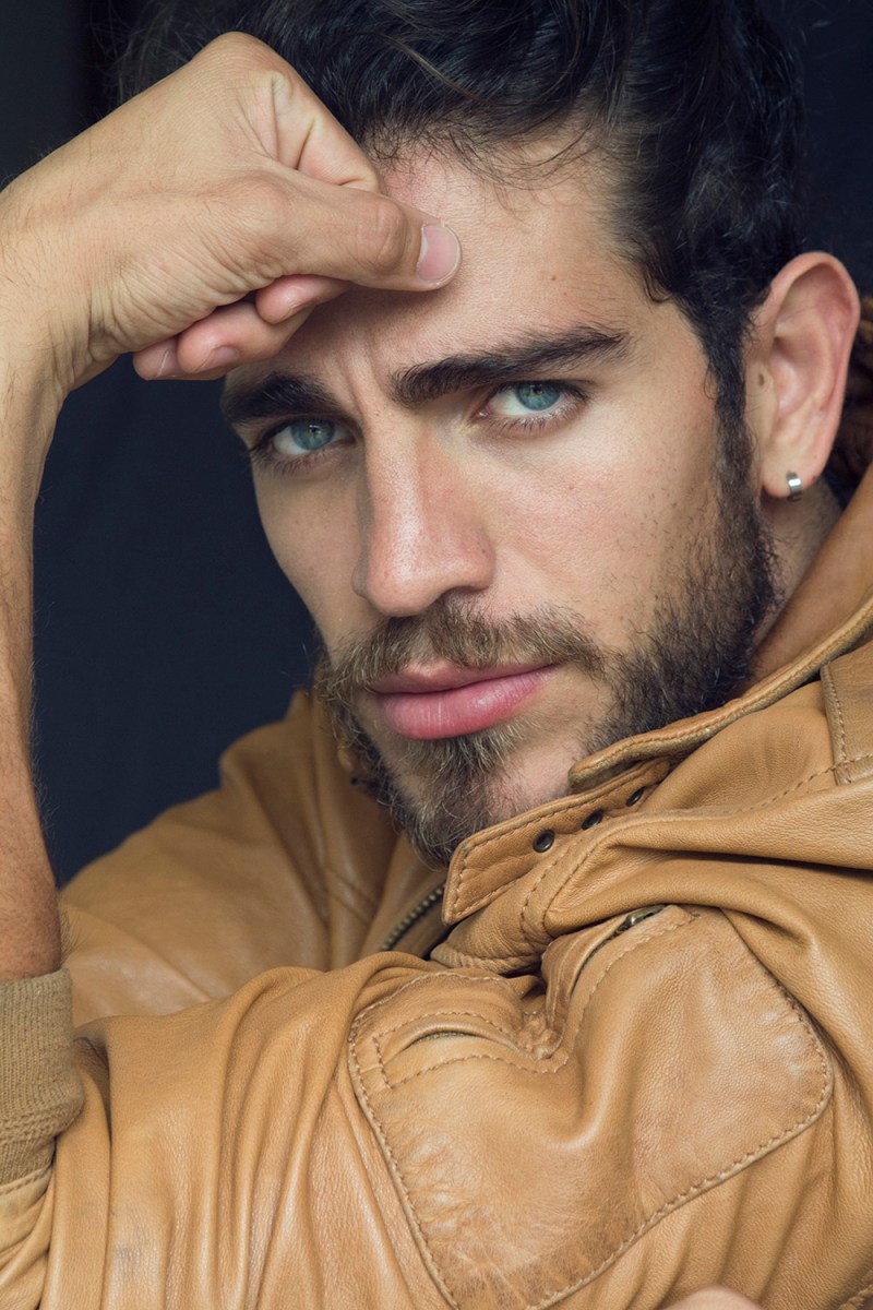 Featuring a beautiful stunning new face Alberto snapped by talented Luis De La Luz, Alberto is currently at New Icon Models, bearded face, long hair and fit body has all the required elements to hook up the scene.