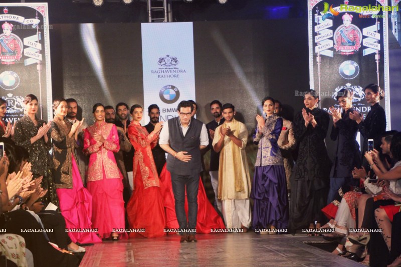 01_IMM_bmw-indian-bridal-fashion-week-2015-day121