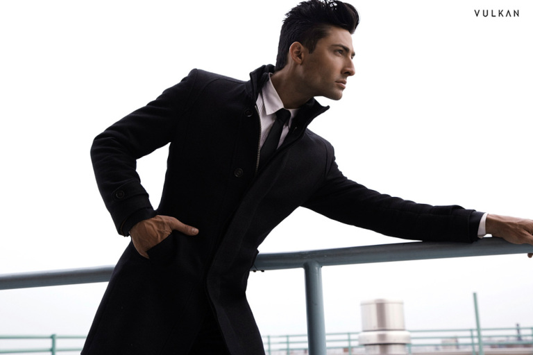 john-strand-by-rick-day-for-vulkan-magazine468