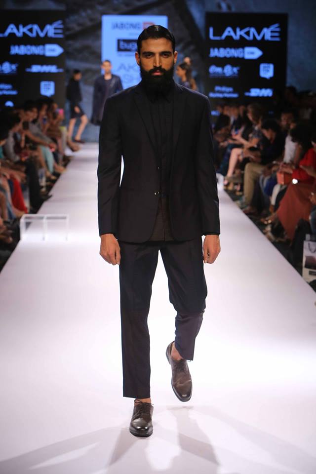 11_IMM_Indian_Male_Models_Bugatti