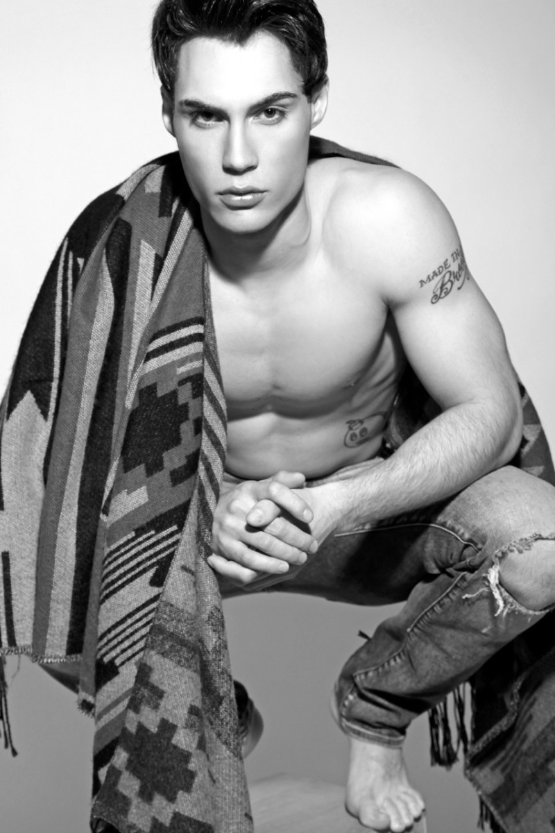 devin-xavier-by-thomas-synnamon-12