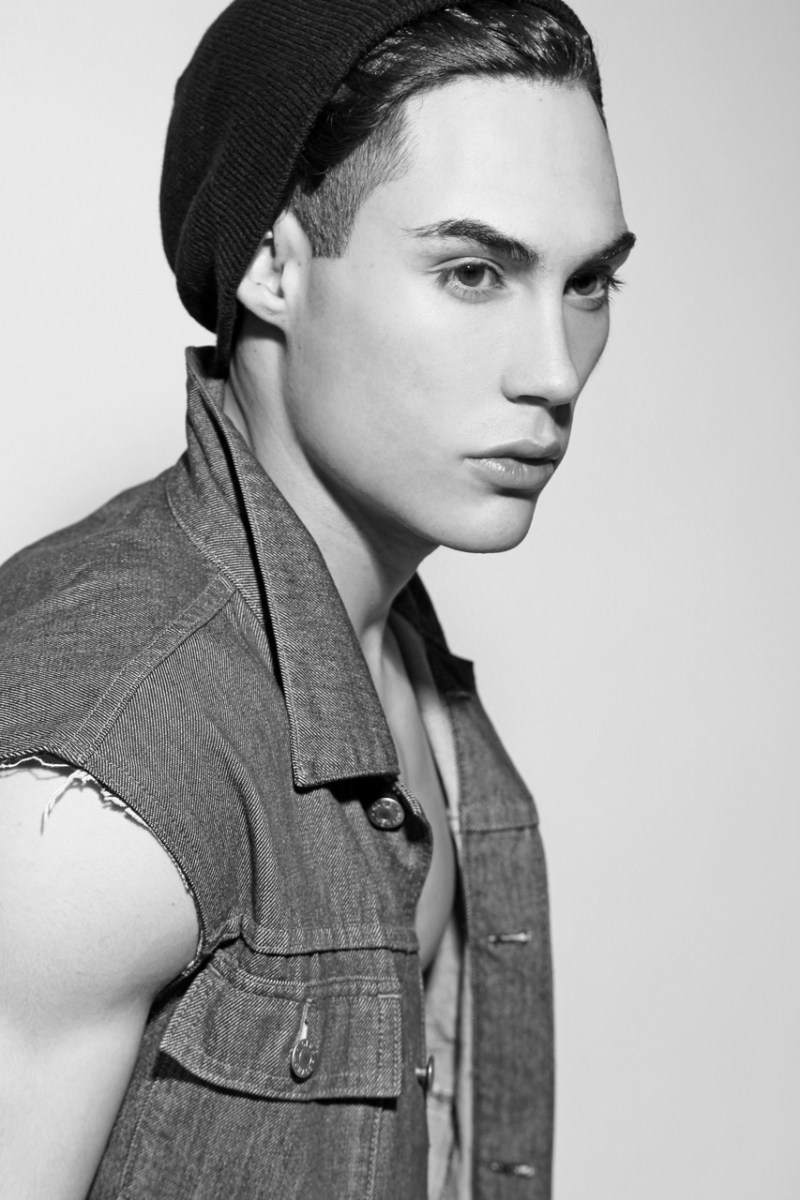 devin-xavier-by-thomas-synnamon-2