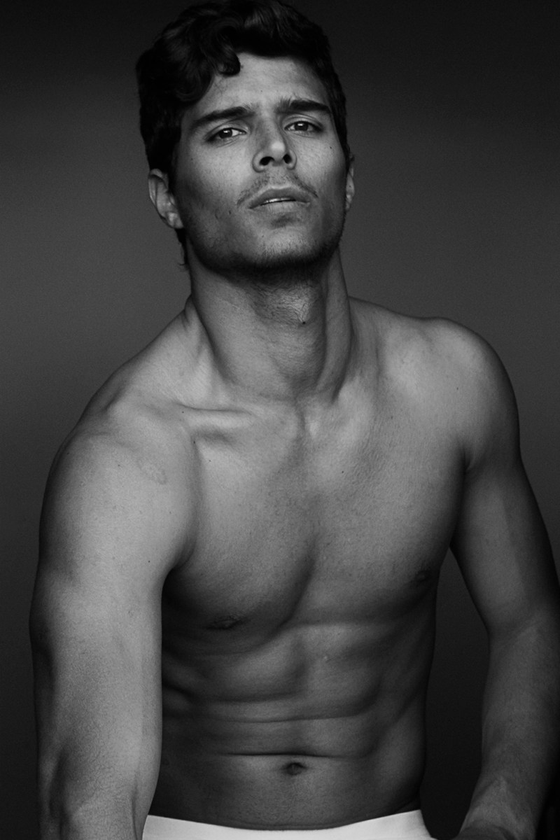 Venezuelan but raised in Valencia Spain captivated by lensman Miguel Zaragozá unveil exclusive imagery in black and white portrait for Fashionably Male.