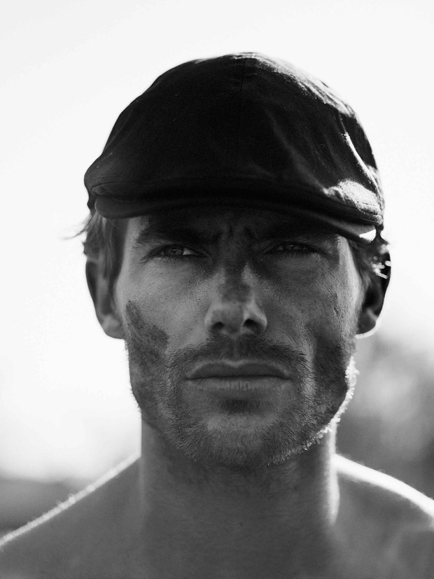 Jacey-Elthalion-Peak-Hongkong-Charl-Marais-10