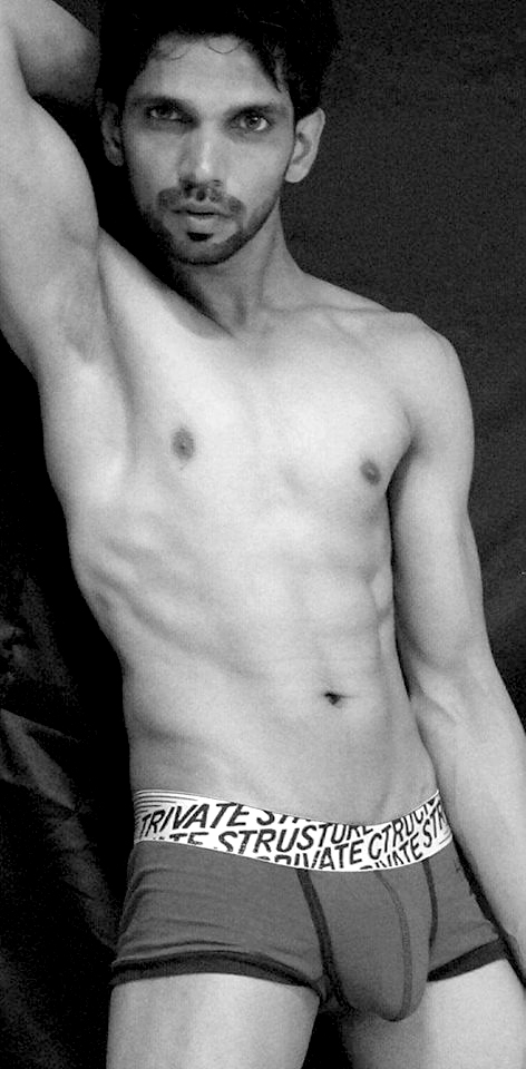 9901_IMM_Indian_Male_Models_TEEZ