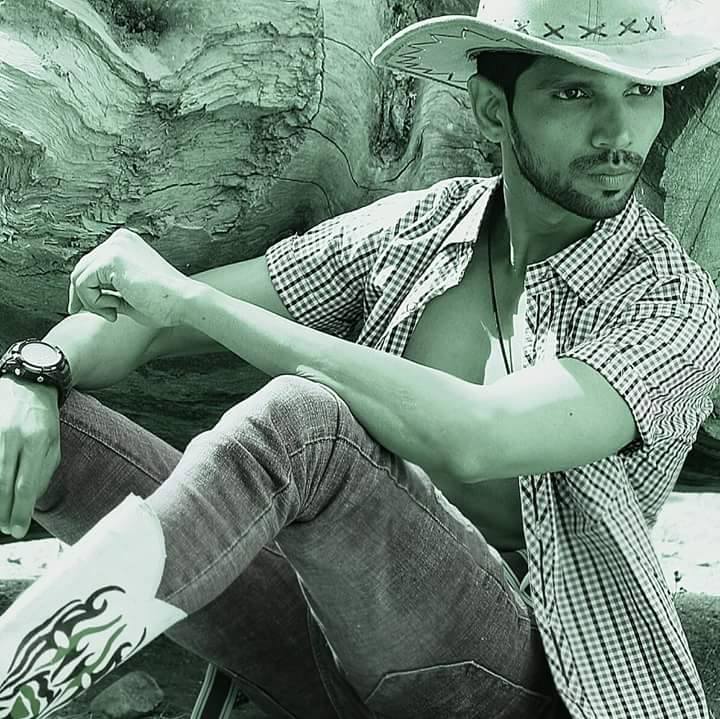 9913_IMM_Indian_Male_Models_TEEZ