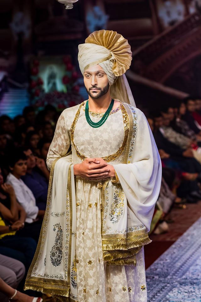 247901_ashok_maanay_imm_indian_male_models