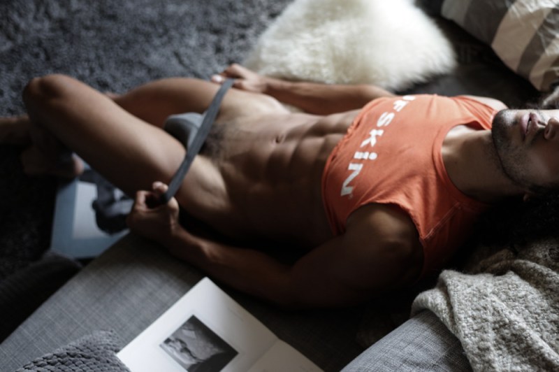 aaron-valenzuela-by-thomas-synnamon-6