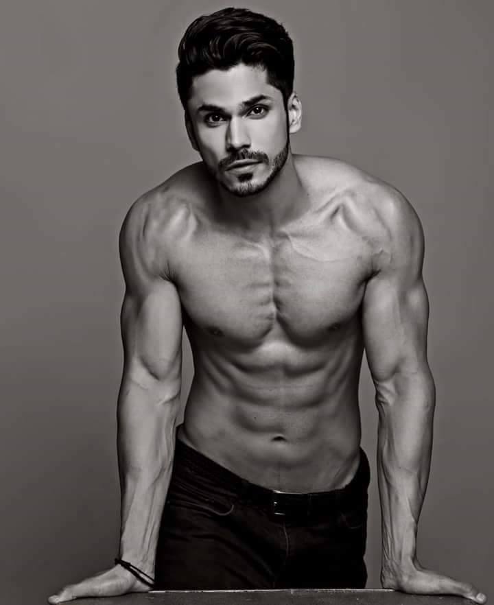 10_mudit_malhotra_imm_indian_male_models