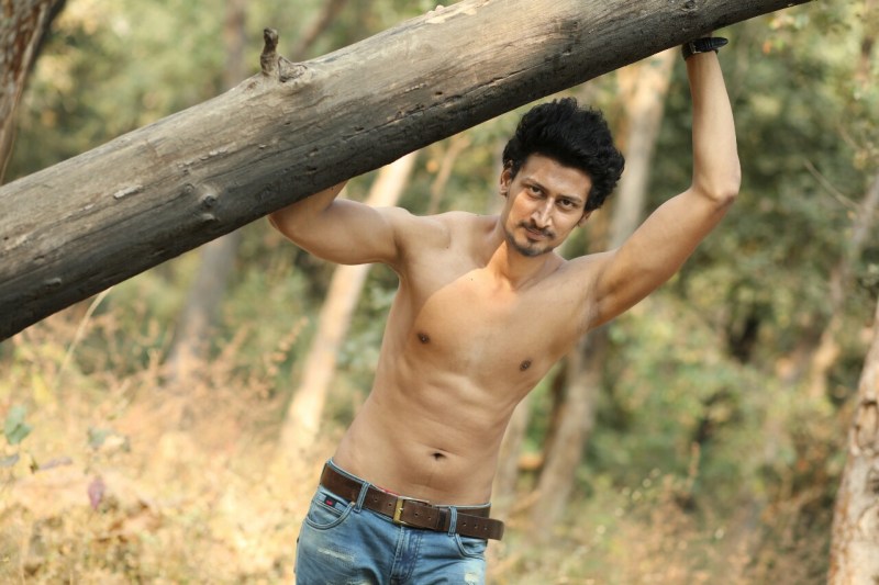 08_0127598_IMM_Indian_Male_Models