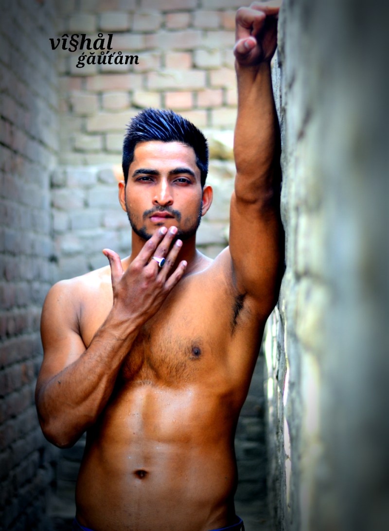 17-05-30-23-10-18-898_deco