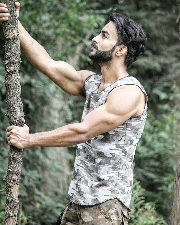 04_Aaditya_Shukla_IMM_Indian_Male_Models