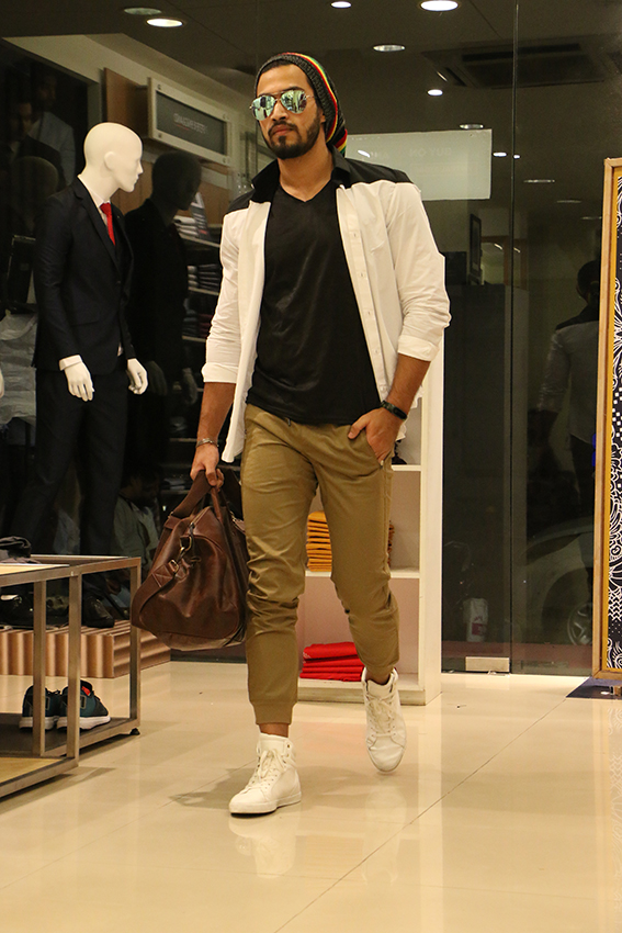 17_IMM_0123980_Peter_England_Mister_India_2017