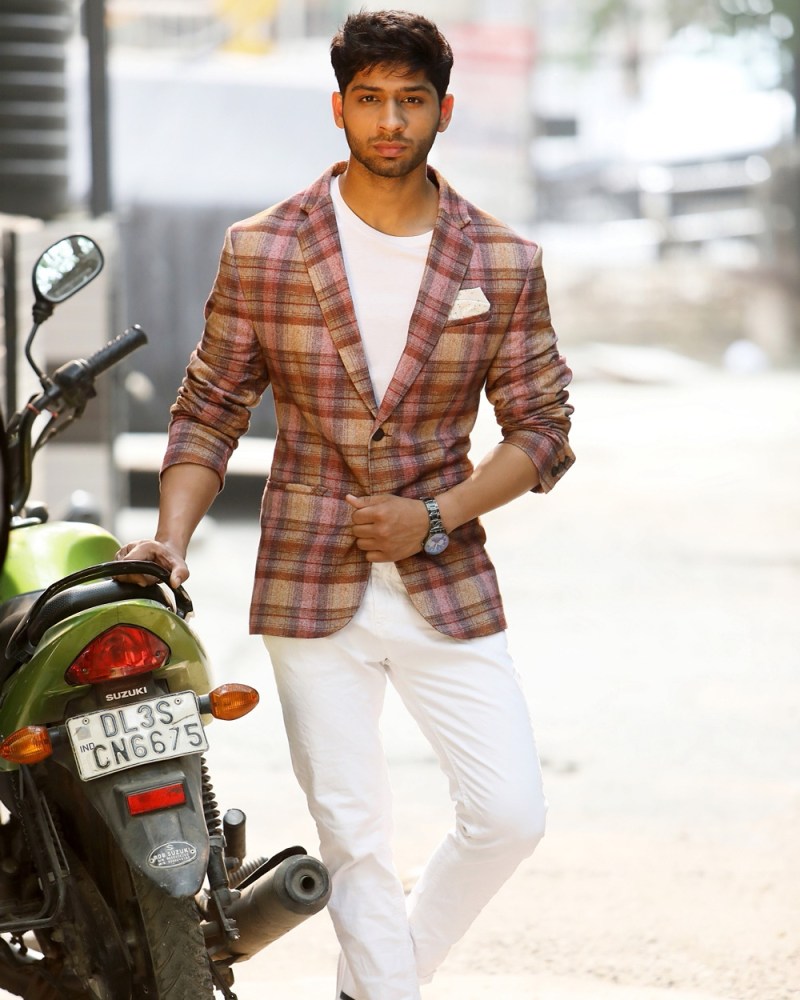 004_SANDEEP_IMM_Indin_Male_Model_IMG_20180815_203603_704